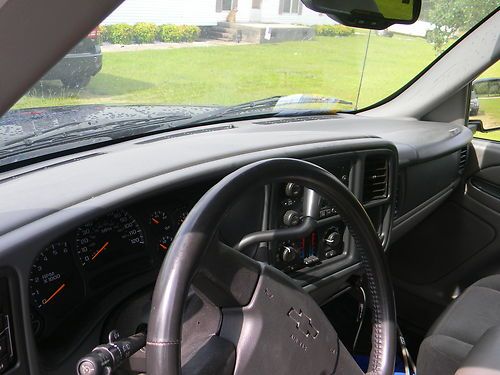 2004 Chevrolet Tahoe LT Sport Utility 4-Door 5.3L, image 6