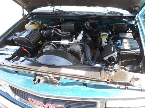 1997 GMC YUKON / CHEVY TAHOE,ALL POWER,4X4,LEATHER,RELIABLE,COLD A/C,WILL NO RES, image 2