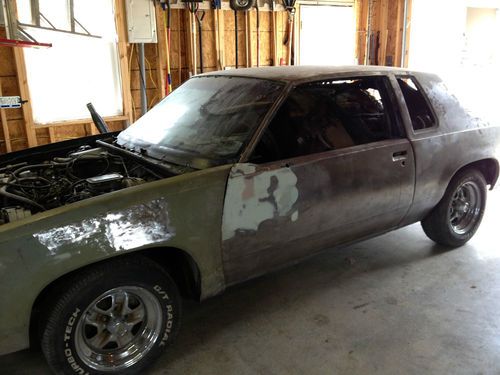 1983 oldsmobile cutlass calais hurst coupe 2-door 5.0l