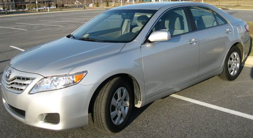 2011 toyota camry (manual)