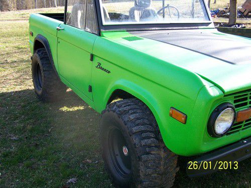 1974 ford bronco "rhino monster" 302 v-8 w/power steering