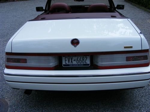 1991 Cadillac Allante..100% original 71,000 mi.  3rd owner.. Always pampered, US $8,995.00, image 5