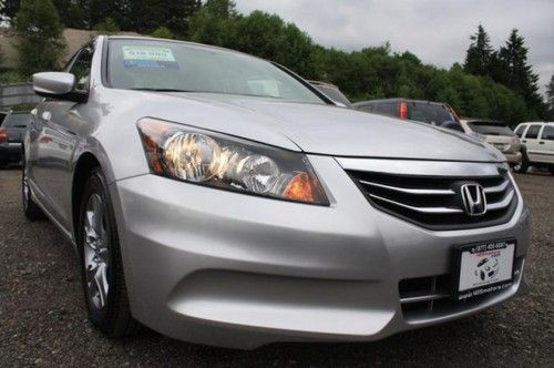 2011 honda accord se leather 16k miles only