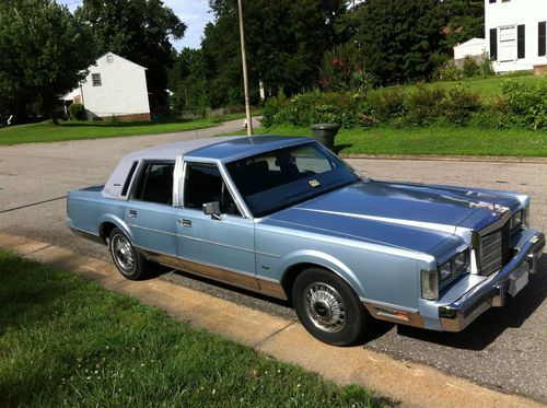 1988 lincoln town car