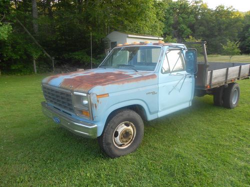 1981 ford 1 ton flatbed dual wheel f350 low miles tows &amp; pulls great