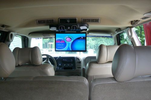 1999 GMC Yukon Denali Sport Utility 4-Door 5.7L, image 2