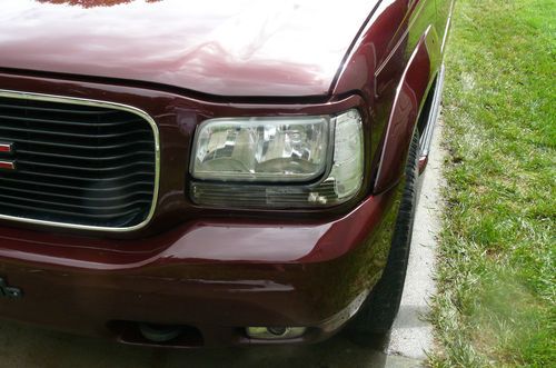 1999 GMC Yukon Denali Sport Utility 4-Door 5.7L, image 9