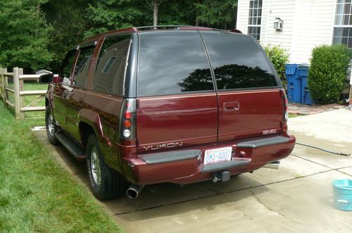 1999 GMC Yukon Denali Sport Utility 4-Door 5.7L, image 11