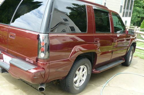 1999 GMC Yukon Denali Sport Utility 4-Door 5.7L, image 13