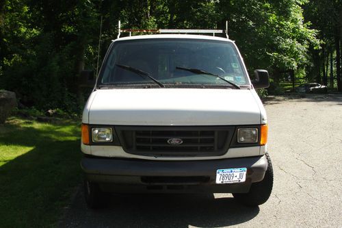 2005 ford e-250 base extended cargo van 2-door 4.6l no reserve!!!