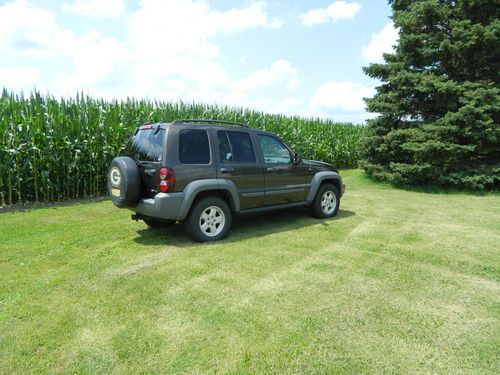 2005 Jeep Liberty Limited Sport Utility 4-Door 3.7L, US $8,000.00, image 3