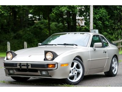 1986 porsche 944 22k miles 5 speed manual rare collectible 2.5l carfax