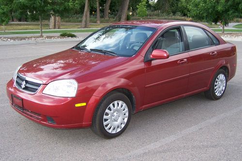 2006 suzuki forenza sedan 4-door 2.0l,no reserve, repairable,rebuildable,project