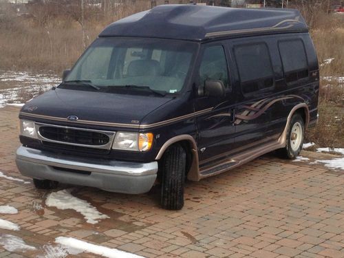 1999 ford e-150 econoline xl standard cargo van 2-door 5.4l