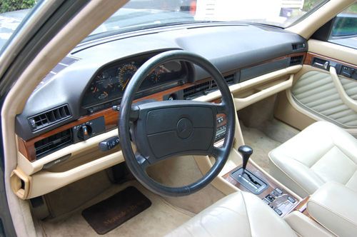 1990 Mercedes 300SE, image 7