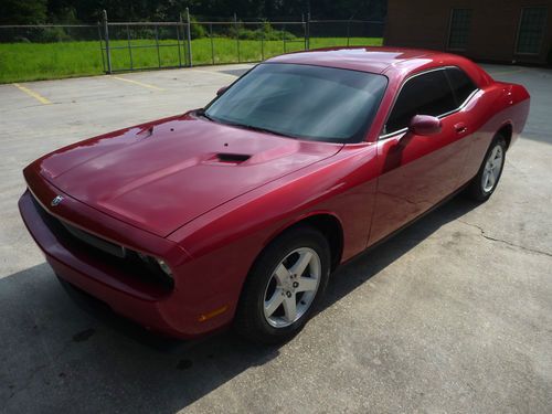 2010 dodge challenger se coupe 2-door 3.5l