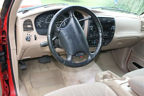 1999 Ford Explorer Sport Sport Utility 2-Door 4.0L, image 2