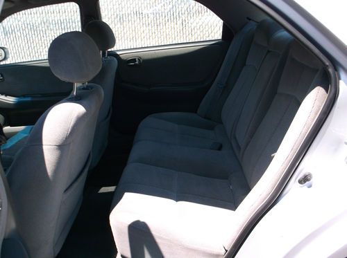 2001 Mazda 626, NO RESERVE, image 6