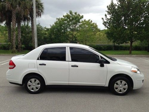 2010 Nissan Versa 1.6 Sedan ** LOWEST PRICE IN THE COUNTRY **, US $5,999.00, image 3