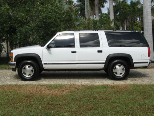 4x4 chevorlet 1500 suburban----------  best buy!!!!!