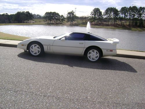 1988 35th anniversary special edition corvette