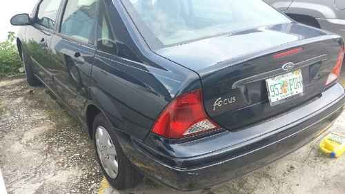 2004 Ford Focus Blue Automatic, image 10