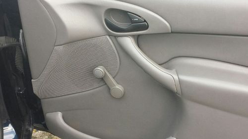 2004 Ford Focus Blue Automatic, image 17