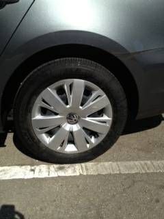 2011 volkswagon jetta, 4 door sedan. grey in color, low milage!!