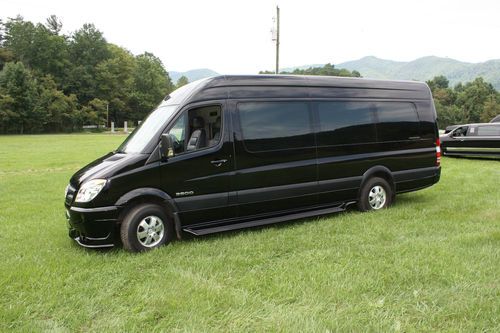 2009 dodge mercedes sprinter limousine