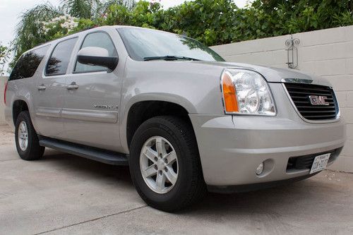 2007 GMC Yukon XL 1500 SLT Sport Utility, V8 5.3L, Quad Leather Seating, RWD, image 2