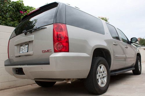 2007 GMC Yukon XL 1500 SLT Sport Utility, V8 5.3L, Quad Leather Seating, RWD, image 3