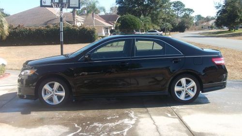 2010 toyota camry se sedan 4-door 2.5l