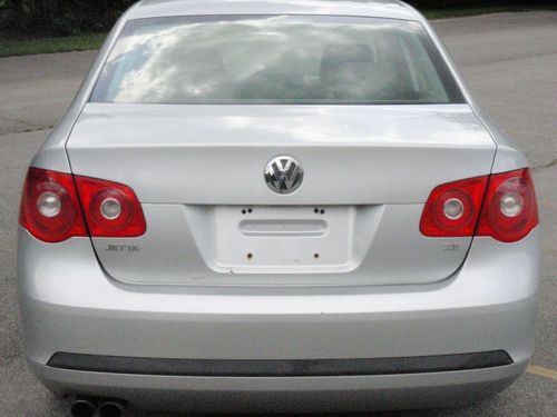 2006 Volkswagen Jetta Value Edition Sedan 4-Door 2.5L, image 4