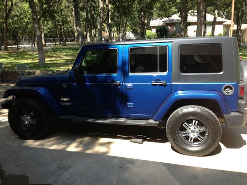 2009 jeep wrangler unlimited sahara sport utility 4-door 3.8l