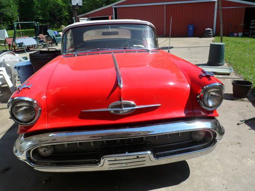 1957 oldsmobile 88 convertible super nice car!! low miles!!