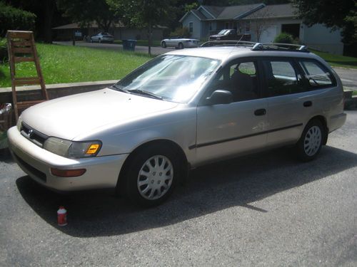 1993 toyota corolla station wagon. 5 speed runs and drives great; rusted frame.