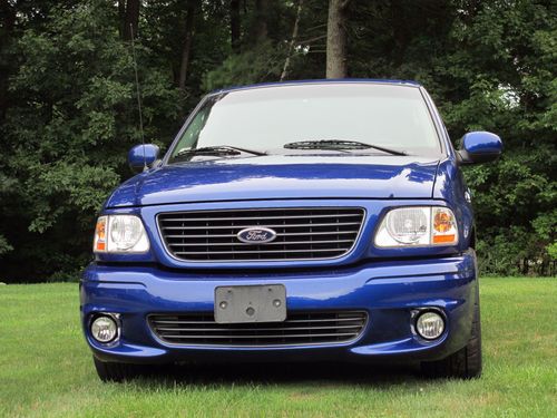 2004 ford f-150 svt lightning standard cab pickup 2-door 5.4l