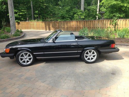 1985 mercedes-benz 380sl base convertible 2-door 3.8l