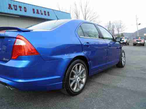 Wrecked Damaged Salvage Repairable Project SE Low Mileage 4-Dr. Blue sport sedan, image 2