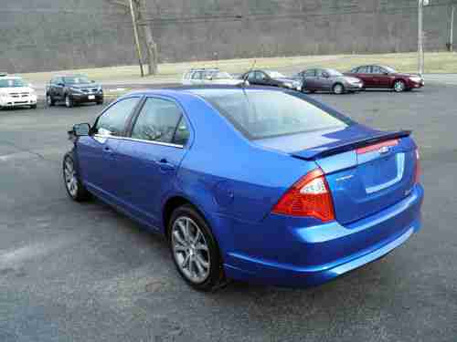 Wrecked Damaged Salvage Repairable Project SE Low Mileage 4-Dr. Blue sport sedan, image 8