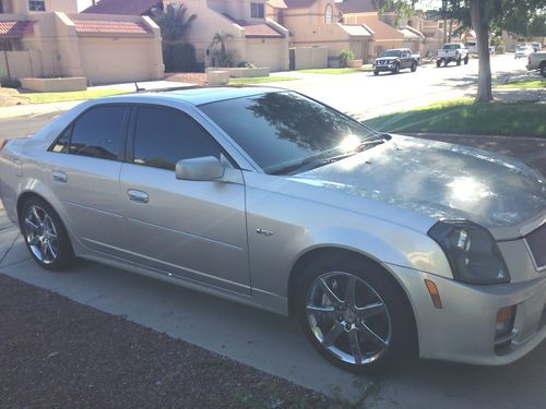 2005 cadillac cts v sedan 4-door 5.7l