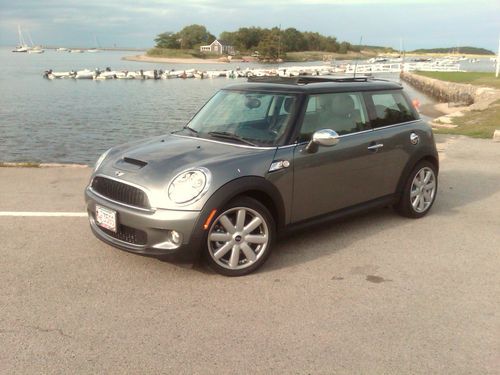 2009 mini cooper s  /  turbo charged / one owner / low mileage /  mint condition