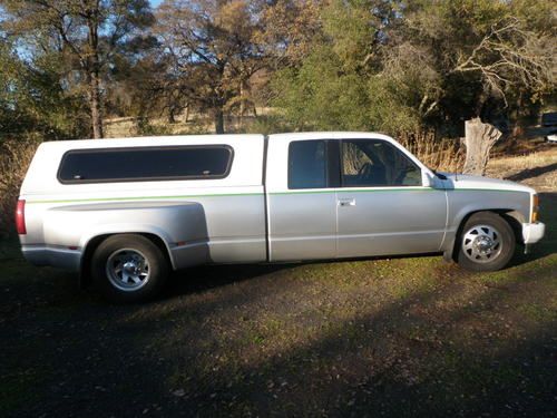 1993 chevy ext. cab dually 2x4