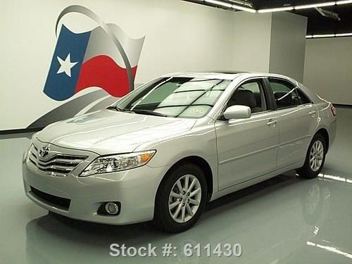 2011 toyota camry xle v6 sunroof nav htd leather 11k mi texas direct auto