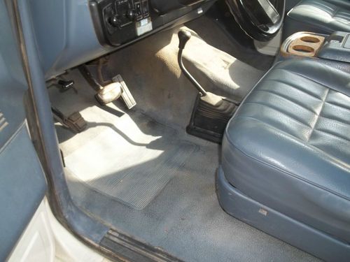 1991 Ford Bronco, image 11