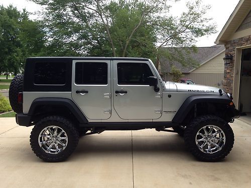 2007 jeep rubicon 45000$ invested