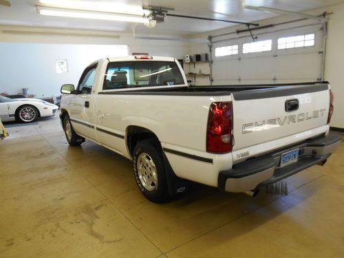 Chevrolet  Silverado LS 1500, image 3