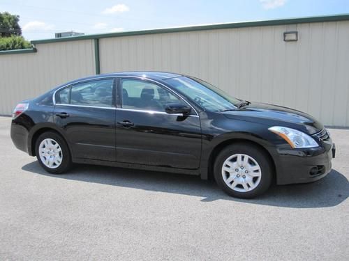 2012 nissan altima cream puff only 10k miles push start flawless like new l@@k