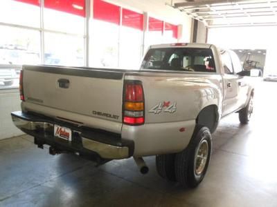Crew Cab Dually Long Bed 6.6L DuraMax Diesel 4X4 Leather Rear DVD Bose 6disc, image 4