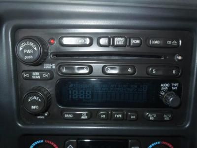 Crew Cab Dually Long Bed 6.6L DuraMax Diesel 4X4 Leather Rear DVD Bose 6disc, image 12